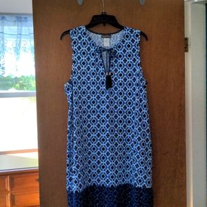 Tommy Bahama Blue deco split neck shift Spa Dress